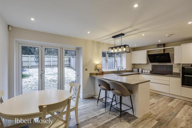 12 Kitchen Breakfast Room.jpg