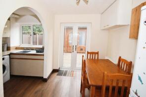 11, Stenigot Close, Lincoln LN6 3PB