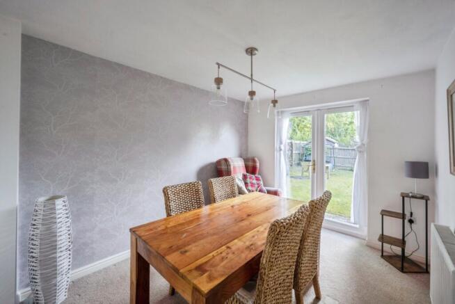 4 bed Detached for sale Image 7