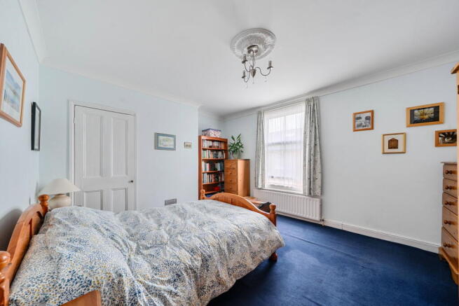 3 bed Terraced for sale Image 10