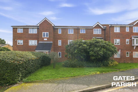 Latimer Drive, Hornchurch, RM12