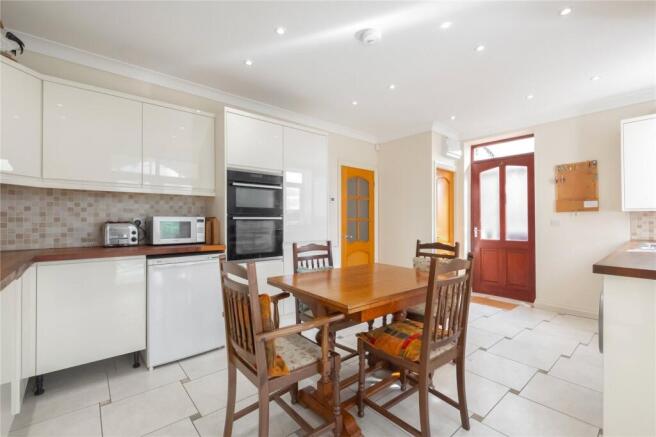 3 bed Semi-Detached for sale Image 11
