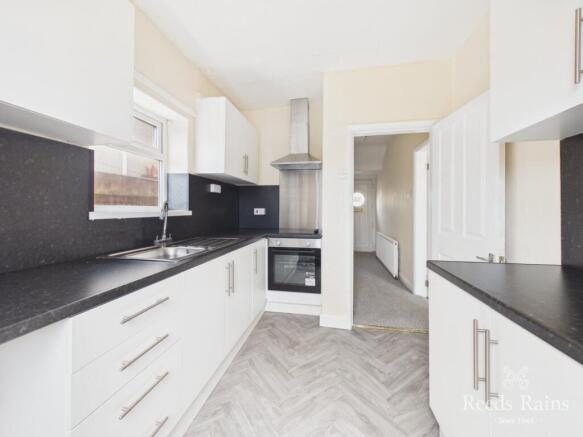 3 bed Semi-Detached for sale Image 2