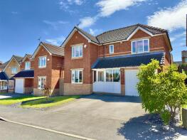 19, Dovebush Way, Barugh, Barnsley S75 1QE