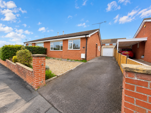 2-bed bungalow on Southway Drive, Yeovil, BA21, £287,500