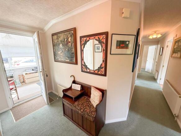 3 bed Park Home for sale Image 11