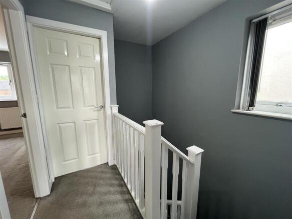 3 bed Semi-Detached to rent Image 7