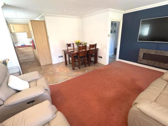 Living/dining/kitchen
