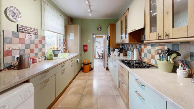 23-Reforne-Kitchen 1