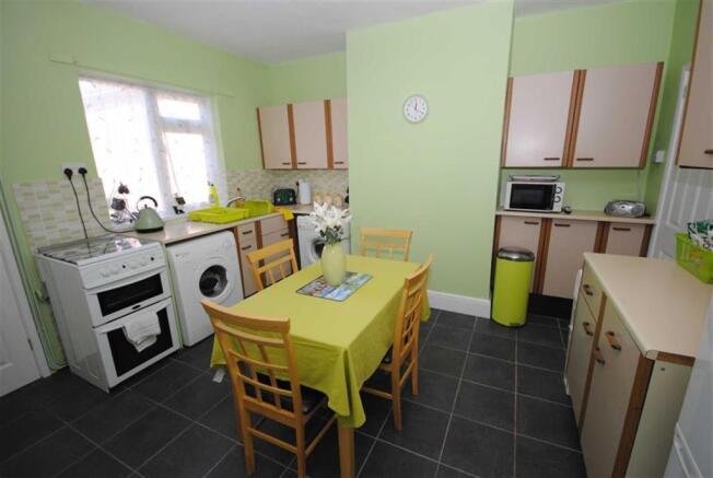 FITTED KITCHEN/DINER