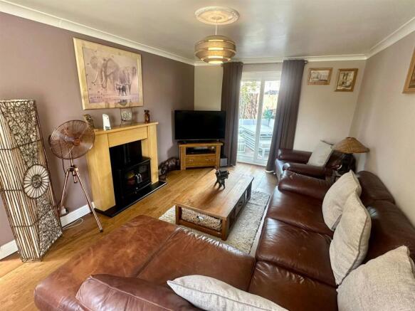 WhatsApp Image 2025-08-27 at 07.45.26_5bc1158c.jpg