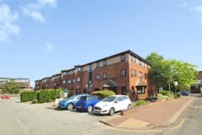 38, 201 Ashton Court, High Road, Romford RM6 6NY