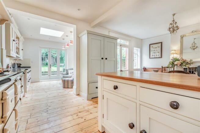 8571782-interior09.jpg