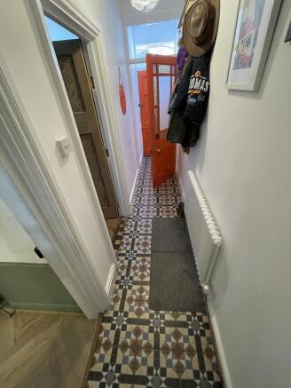 18, Platts Crescent photo 4