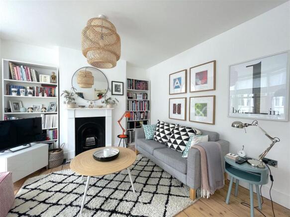 Living Room (1).jpeg
