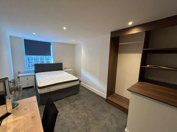 A Luxury 3 Bed Apartment