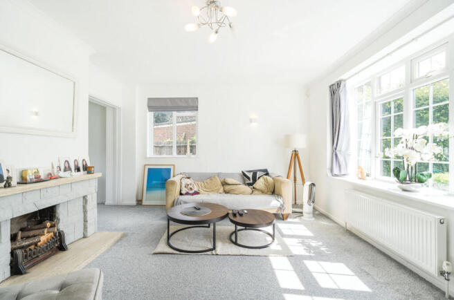 1323718-11-687e73...