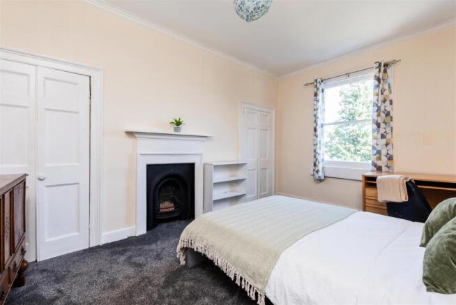 Second Floor Flat, 6 Bathwick Street-5.jpg