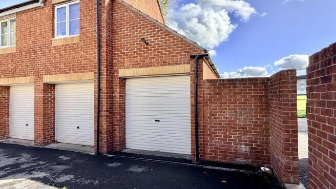 Wyatt Way, Chard, Somerset TA20 photo 2