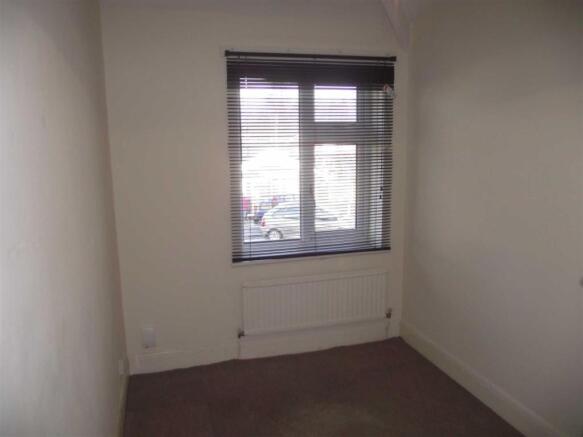 Stanley Avenue Bedroom