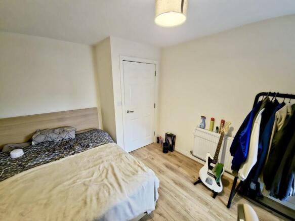 1 bed Apartment to rent Image 7