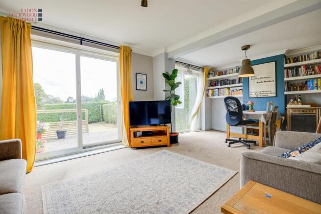 3 bed Semi-Detached for sale Image 7