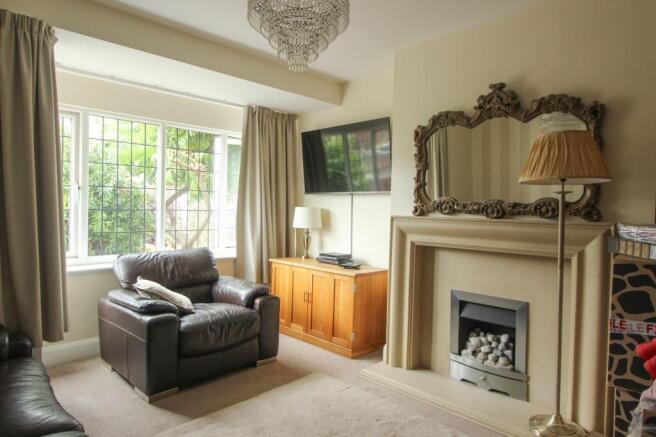 3 bed Semi-Detached to rent Image 4