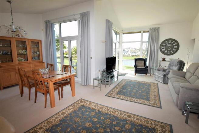 Living/Dining Room