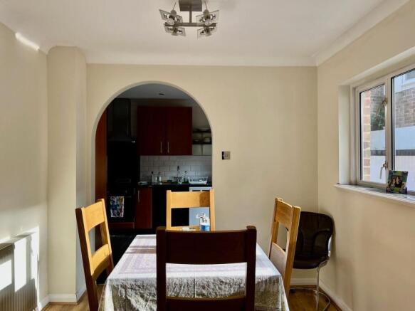 Breakfast Room.jpg