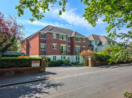 Daniels Lodge, 5-11 Montagu Road, Highcliffe, Christchurch, BH23