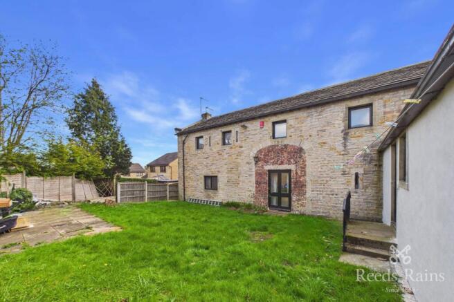 4 bed Detached for sale Image 6