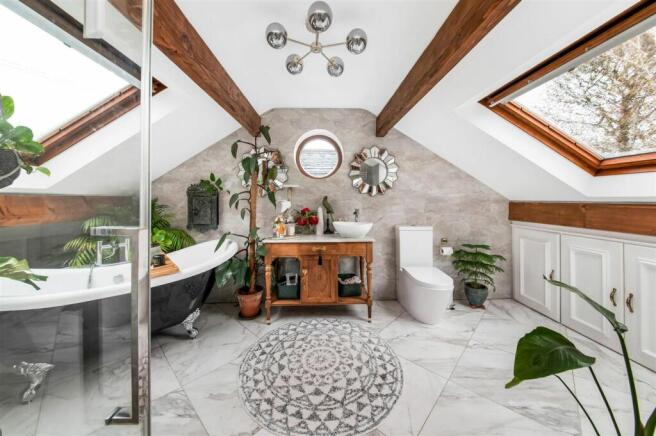 HOUSE BATHROOM