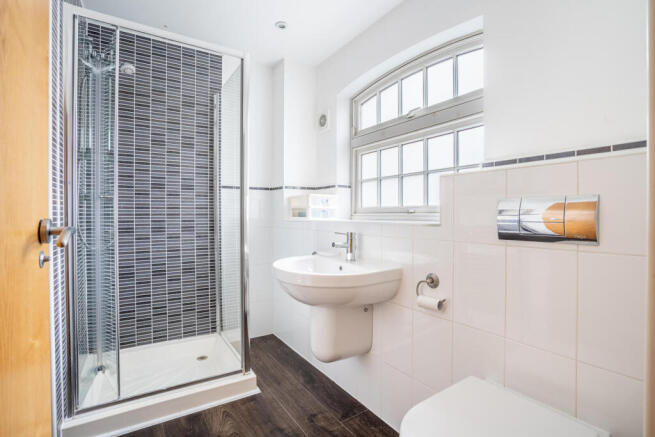 2 bed Apartment for sale Image 5