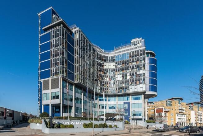 906-Falcon-Wharf-015