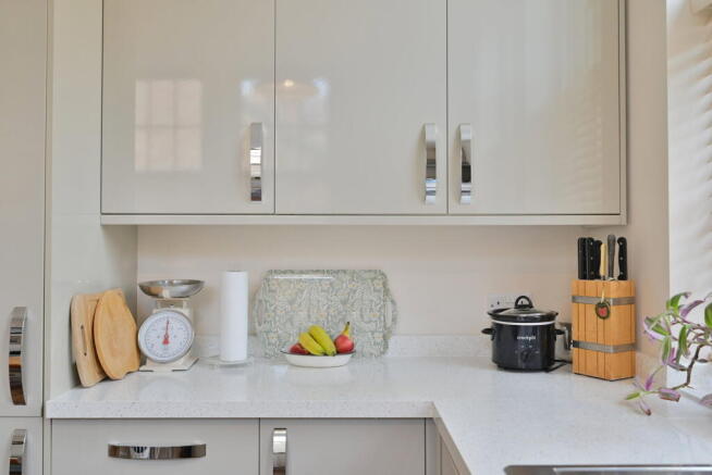 2 bed Flat for sale Image 8
