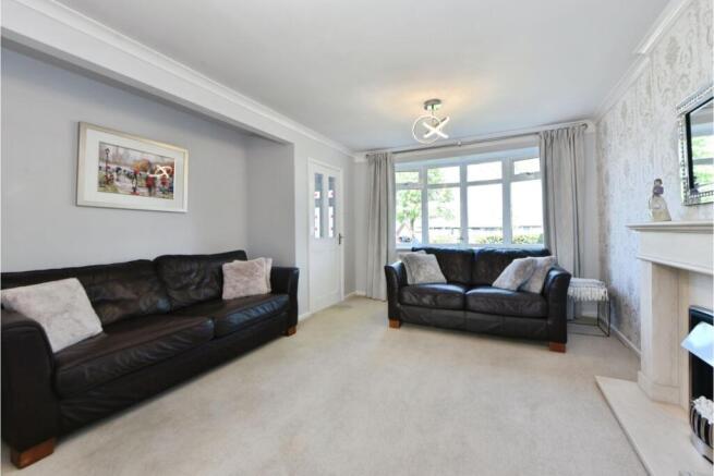3 bed Semi-Detached for sale Image 6