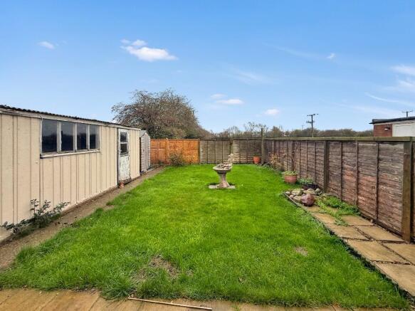 2 bed Semi-Detached Bungalow for sale Image 12