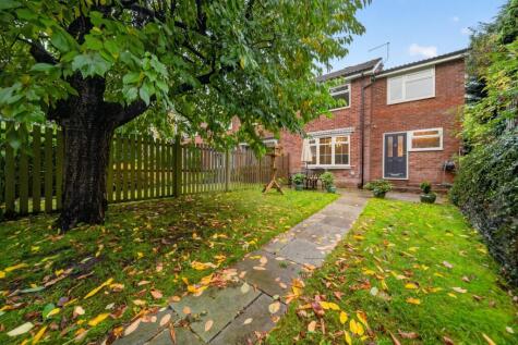 New Park Avenue, Farsley, Pudsey, West Yorkshire, LS28
