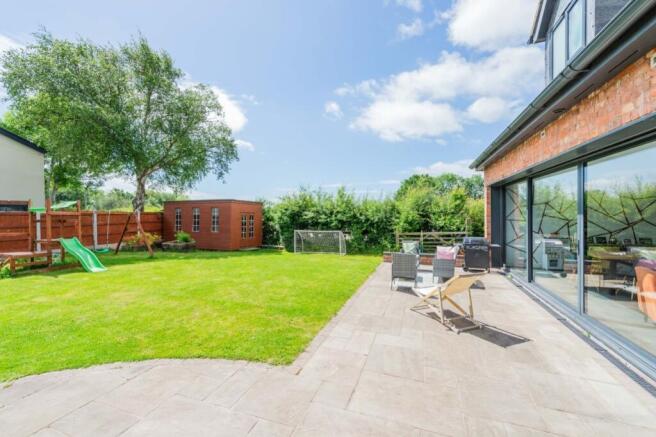 Garden. EmilyDimelowEwemoveWhitchurchandNantwich