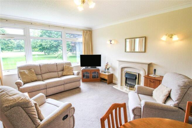 2 bed Apartment for sale Image 9