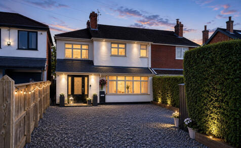 Chester Road, Poynton, SK12