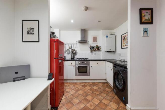 Almond Court, E5