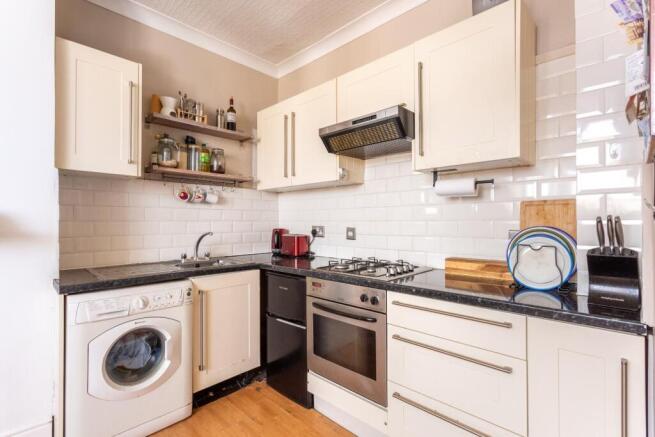 kitchen area (1).jpg