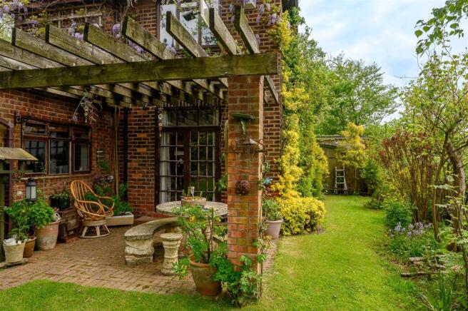 3 bed Detached for sale Image 8