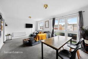 Flat 6, Barnard House, Heston Road, Redhill RH1 5HZ