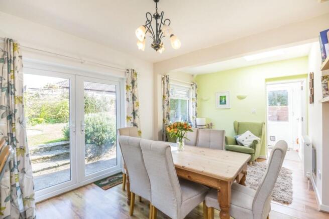 Dining / Sitting Area