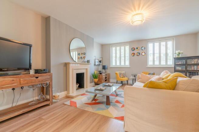 Basement Apt 104 Evesham Rd rm-7.jpg