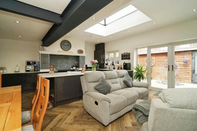 Kitchen Main