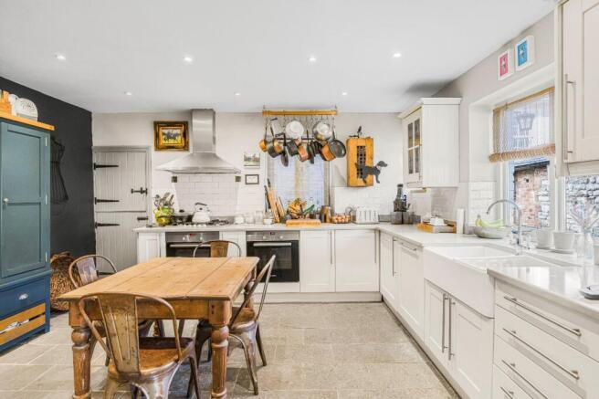 Kitchen/Breakfast