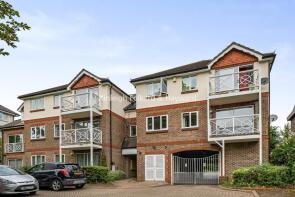 Flat 8, 84 Whitley Court, Westmoreland Road, Bromley BR2 0QT